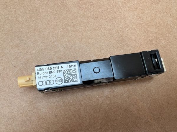 Amplificator antena Audi A6 C7 din 2016 la 0 km 4G5035225A 4G5 035 225 A - Dezmembrari Auto