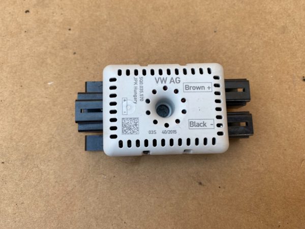 Amplificator antena VW Golf 7 2016 5Q0035570 5Q0 035 570 la 0 km - Dezmembrari Auto