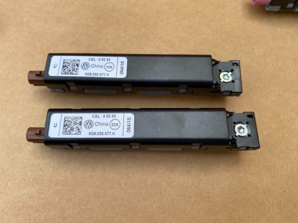 Amplificator antena VW Golf 7 2019 5G6035577K 5G6 035 577 K la 0 km - Dezmembrari Auto