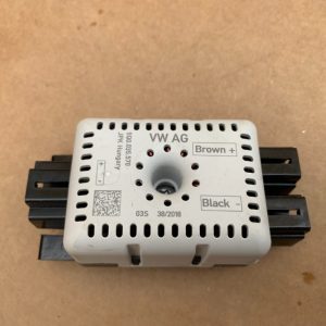 Amplificator antena VW Golf 7 2019 5Q0035570 5Q0 035 570 la 0 km - Dezmembrari Auto