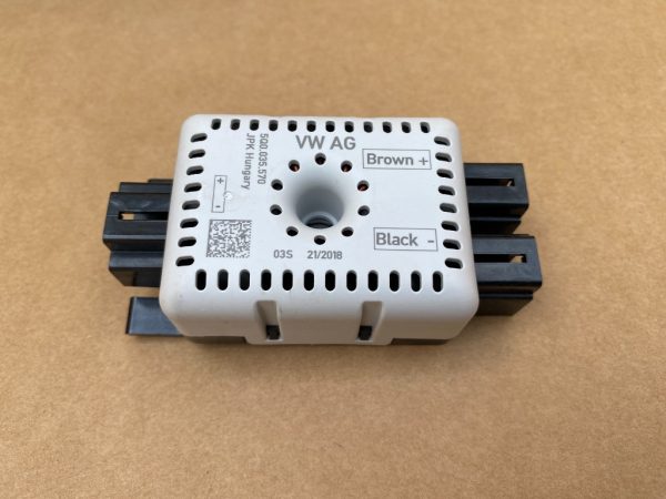 Amplificator antena VW Golf 7 2019 5Q0035570 5Q0 035 570 la 0 km - Dezmembrari Auto