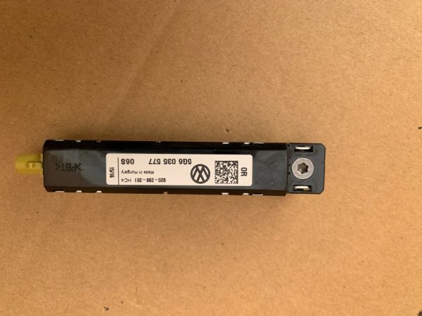 Amplificator antena VW Golf 7 5G6035577 5G6 035 577 la 0 km - Dezmembrari Auto