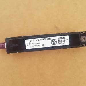Amplificator antena VW Golf 7 5G6035577A 5G6 035 577 A - Dezmembrari Auto