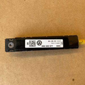 Amplificator antena VW Golf 7 hatchback 5G6035577 5G6 035 577 la 0 km - Dezmembrari Auto