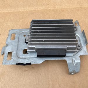 Amplificator Audi TT 2010 8J0035223 8J0 035 223 8J0035223B 8J0 035 223 B - Dezmembrari Auto