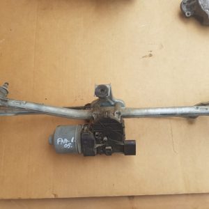 Ansamblu stergatoare cu motoras Skoda Fabia 1 6Q1955119A 6Q1 955 119 A - Dezmembrari Auto