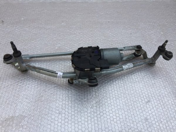 Ansamblu stergatoare cu motoras VW Passat B8 3C1 955 119 A 3G1 955 023 C - Dezmembrari Auto