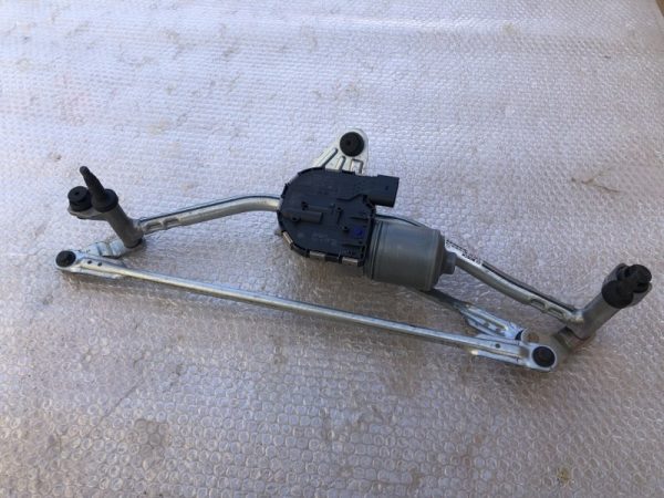 Ansamblu stergatoare cu motoras VW Passat B8 3G2955023C 3G2955119A - Dezmembrari Auto