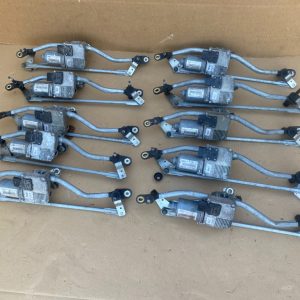 Ansamblu stergator cu motoras Audi A4 B8 A5 8K1955023E 8K1 955 023 E - Dezmembrari Auto