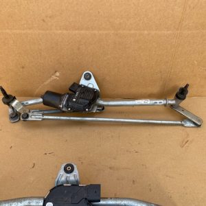 Ansamblu stergator cu motoras Audi TT 8S 8S1955023A 8S1 955 023 A - Dezmembrari Auto