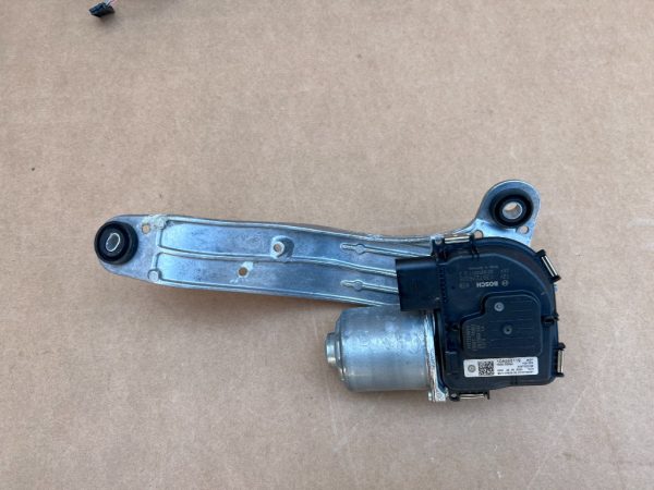 Ansamblu stergator cu motoras stanga VW ID3 ID.3 10A955119 10A 955 119 10A955113 10A 955 113 - Dezmembrari Auto