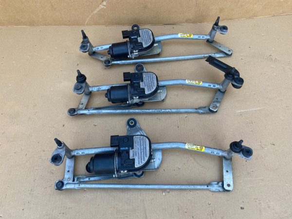 Ansamblu stergator cu motoras VW Passat B6 3C1955023G 3C1 955 023 G 3C1955419B 3C1 955 419 B - Dezmembrari Auto