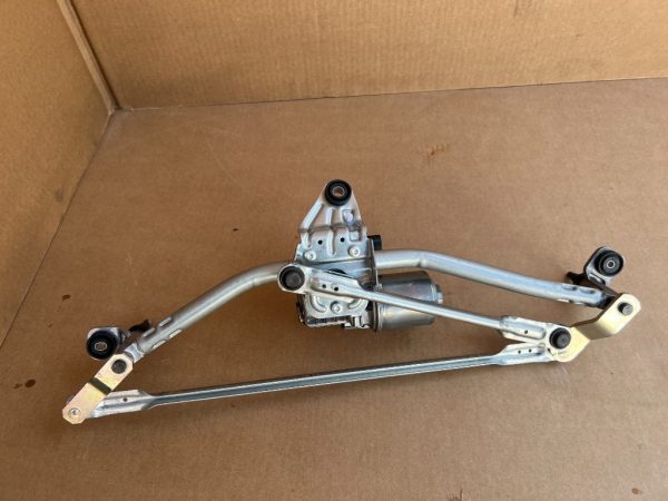Ansamblu stergator cu motoras VW Passat B8.5 din 2023 la 0 km 3G1955023L 3G1 955 023 L - Dezmembrari Auto