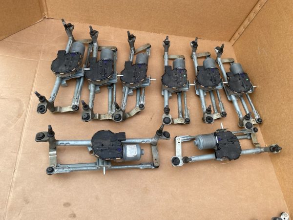 Ansamblu stergator cu motoras VW Sharan 7n 7N1955119 7N1 955 119 7N1955023 7N1 955 023 - Dezmembrari Auto