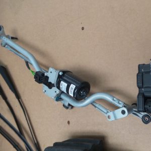 Ansamblu stergator cu motoras VW Transporter T6.1 din 2021 7H1 955 603 A 7E1 955 113 D - Dezmembrari Auto