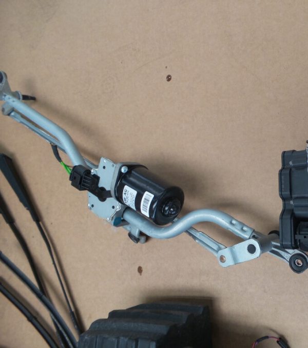 Ansamblu stergator cu motoras VW Transporter T6.1 din 2021 7H1 955 603 A 7E1 955 113 D - Dezmembrari Auto