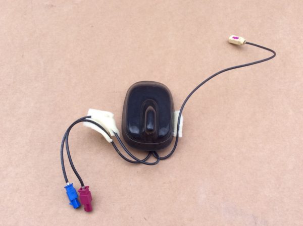 Antena GPS VW Sharan 7N 2015 7N0035507B 7N0 035 507 B - Dezmembrari Auto