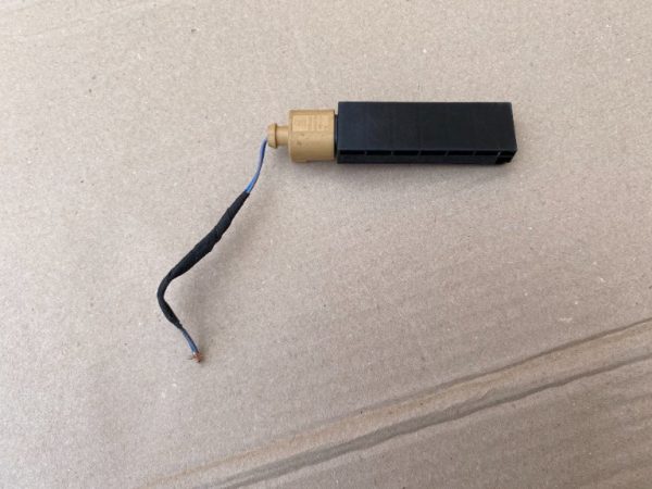 Antena kessy cu mufa VW Arteon 2019 5Q0962131 5Q0 962 131 la 0 km - Dezmembrari Auto