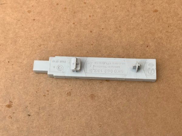 Antena kessy VW Golf 7 2019 5K0962132B 5K0 962 132 B la 0 km - Dezmembrari Auto