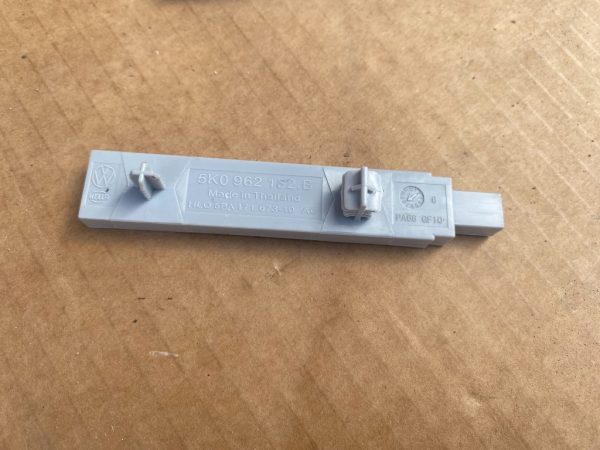Antena kessy VW Passat B8 5K0962132B 5K0 962 132 B - Dezmembrari Auto