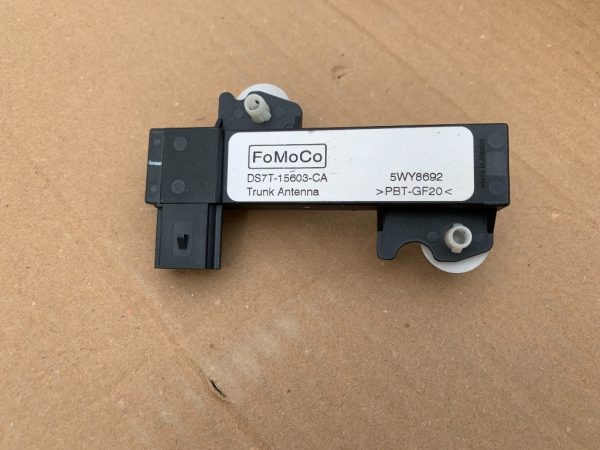Antena keyless Ford Mondeo 5 2018 DS7T-15603-CA - Dezmembrari Auto