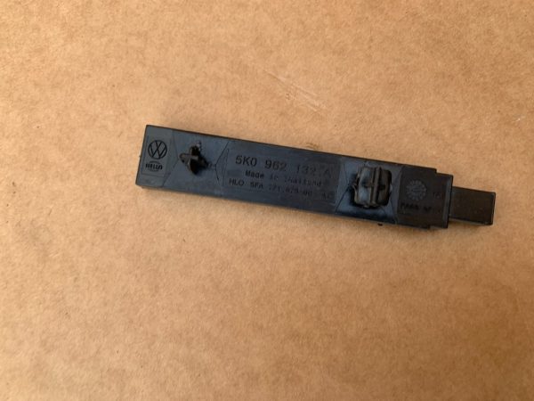 Antena keyless VW Passat B8 facelift 2020 5K0962132A 5K0 962 132 A - Dezmembrari Auto