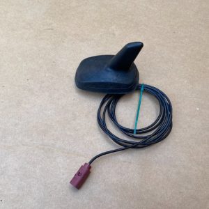 Antena radio Audi A3 8P 8P0035503F 8P0 035 503 F - Dezmembrari Auto