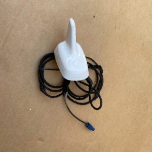 Antena radio Audi A4 B8 din 2013 8K5035503E 8K5 035 503 E - Dezmembrari Auto