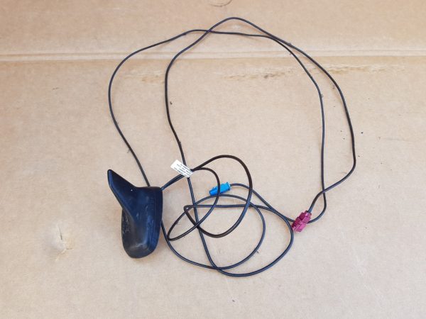 Antena radio GPS Audi A3 8P 8P0035503K 8P0 035 503 K - Dezmembrari Auto