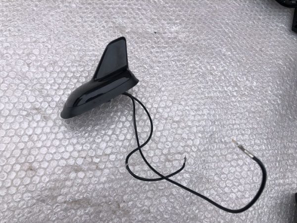 Antena radio GPS VW Sharan din 2019 7N0035507A 7N0 035 507 A - Dezmembrari Auto