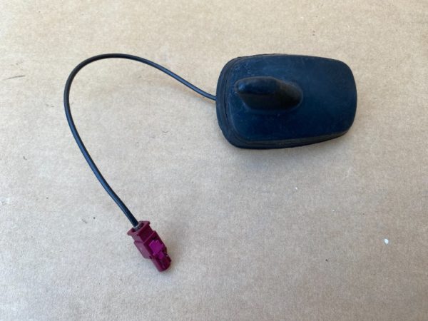 Antena radio VW Golf 5 1K0035507E 1K0 035 507 E - Dezmembrari Auto