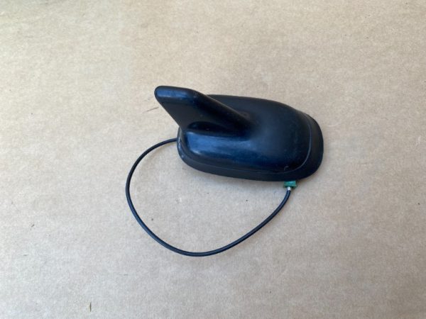 Antena radio VW Passat CC 3C0035507Q 3C0 035 507 Q la 0 km - Dezmembrari Auto