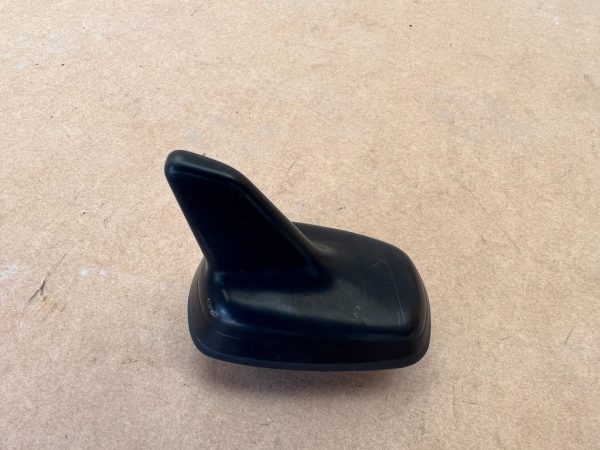 Antena VW Golf 7din 2019 la 0 km 5Q0035507P 5Q0 035 507 P - Dezmembrari Auto