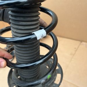 Arcuri fata VW Transporter T6.5 multivan 2.0 tdi din 2021 7LA411105D 7LA 411 105 D - Dezmembrari Auto