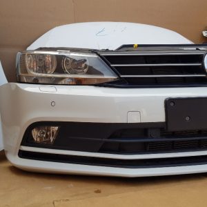 Aripa dreapta fata VW Jetta 2016 culoare alba LC9A - Dezmembrari Auto
