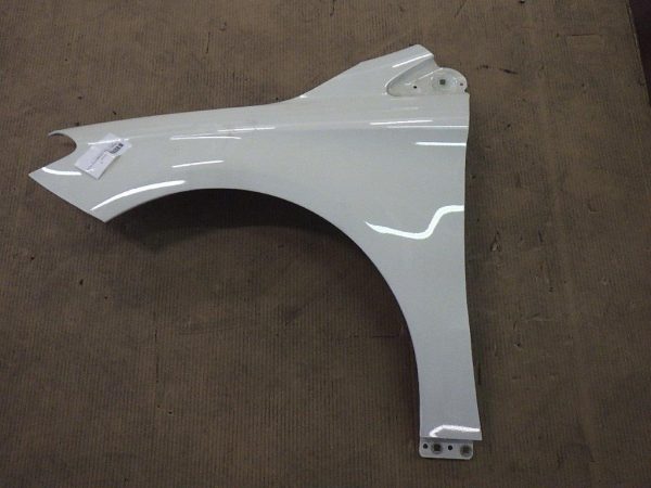 Aripa stanga fata Mercedes B class W246 din 2011 2012 2013 2014 2015 - Dezmembrari Auto