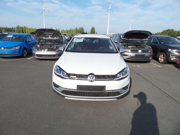 Aripa stanga fata Volkswagen Golf 7 2016 variant / Alltrack facelift 2.0 tdi DGC - Dezmembrari Auto