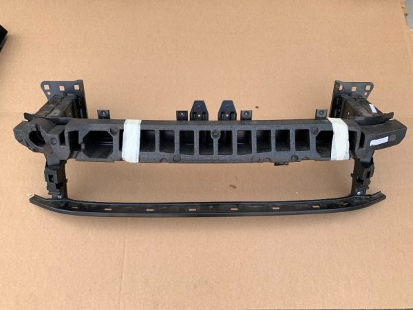 Armatura intaritura bara fata VW Passat B8 facelift 2020 - Dezmembrari Auto
