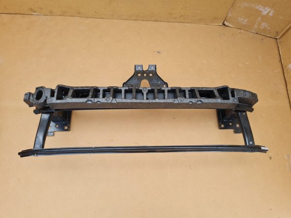 Armatura intaritura bara fata VW Passat B8 - Dezmembrari Auto