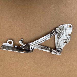 Balama capota stanga VW Golf 5 plus 5M0823301 5M0 823 301 - Dezmembrari Auto