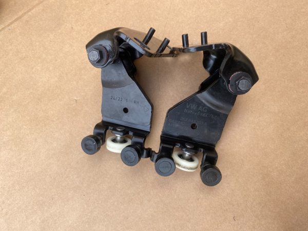 Balama usa culisanta dreapta VW Caddy Ford Tourneo Connect 2023 2K7843304A 2K7 843 304 A - Dezmembrari Auto