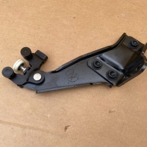 Balama usa culisanta stanga VW Caddy Ford Tourneo Connect 2023 2K7843397A 2K7 843 397 A la 0 km - Dezmembrari Auto