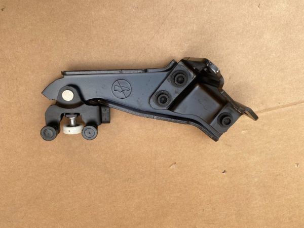 Balama usa culisanta VW Caddy Ford Tourneo Connect 2023 2K7843398A 2K7 843 398 A la 0 km - Dezmembrari Auto
