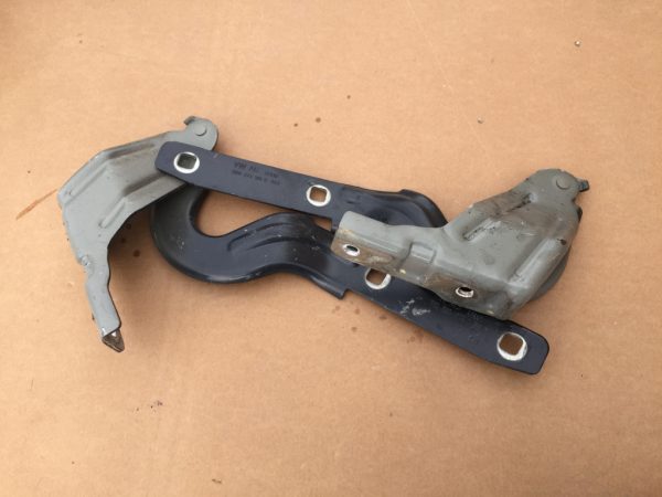 Balamale capota Seat Alhambra 2 7N0823301B 7N0623302B - Dezmembrari Auto