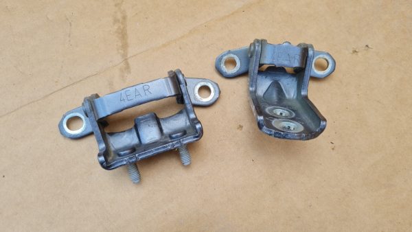 Balamale usa dreapta spate Nissan Qashqai 2016 - Dezmembrari Auto
