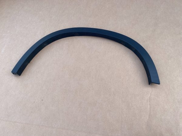 Bandou aripa stanga spate BMW X1 F48 7332339 la 0 km - Dezmembrari Auto