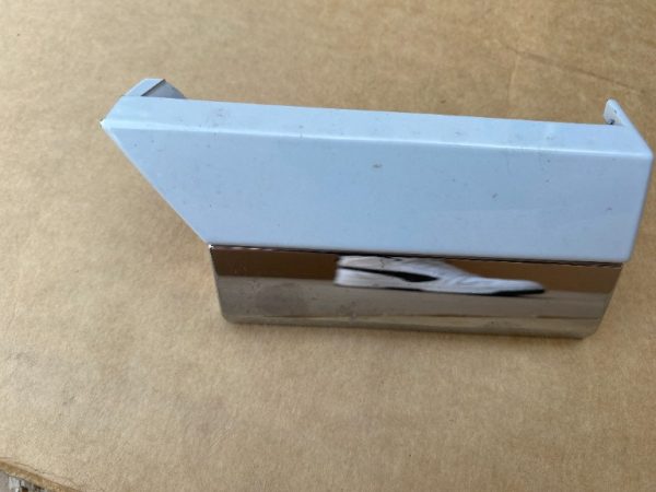 Bandou cromat aripa stanga fata VW Passat B8 2023 3G0853989D 3G0 853 989 D la 0 km - Dezmembrari Auto
