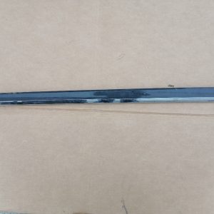 Bandou cromat usa dreapta fata VW Passat B8 3G0854940D 3G0 854 940 D - Dezmembrari Auto