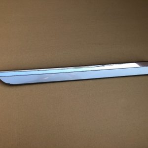 Bandou cromat usa dreapta spate VW Passat B8 limuzina 3G0854950D 3G0 854 950 D - Dezmembrari Auto