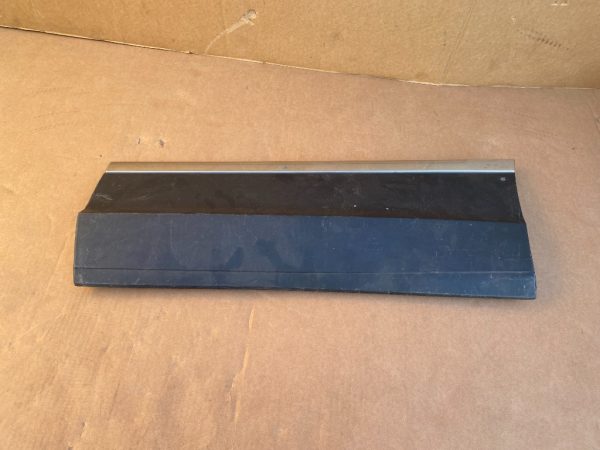 Bandou usa stanga spate VW Tiguan 2017 5NA854949C 5NA 854 949 C - Dezmembrari Auto